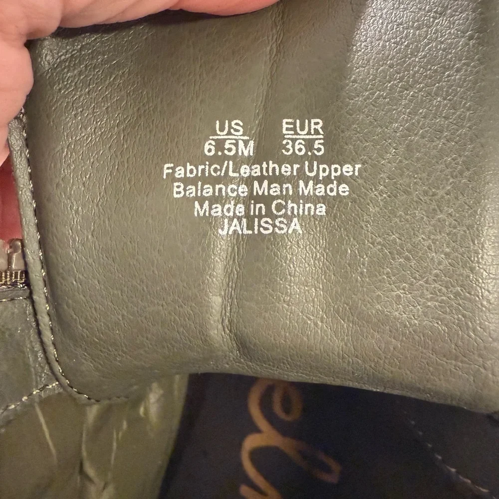 Sam Edelman Jalissa Army Green Waterproof Puffer Boots Leather & Fabric Size 6.5